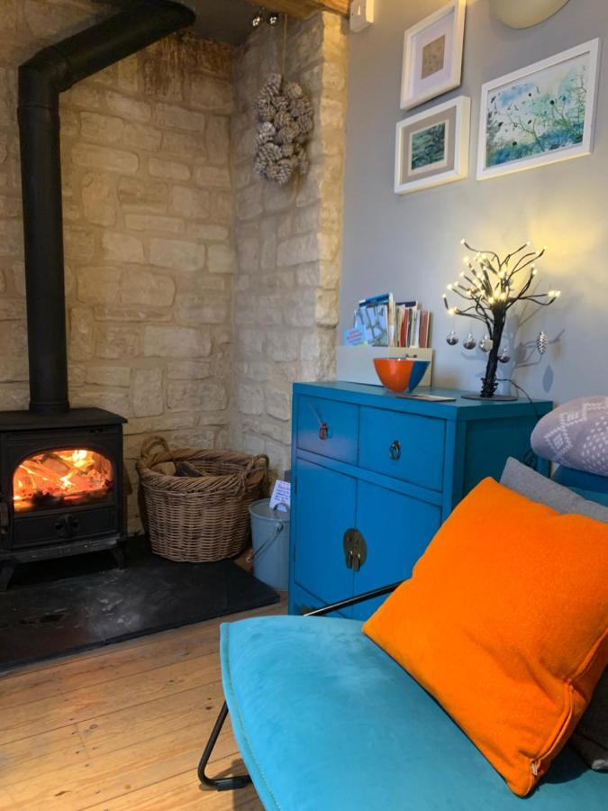 Carp'S Rise Cottage Somerford Keynes Exterior photo
